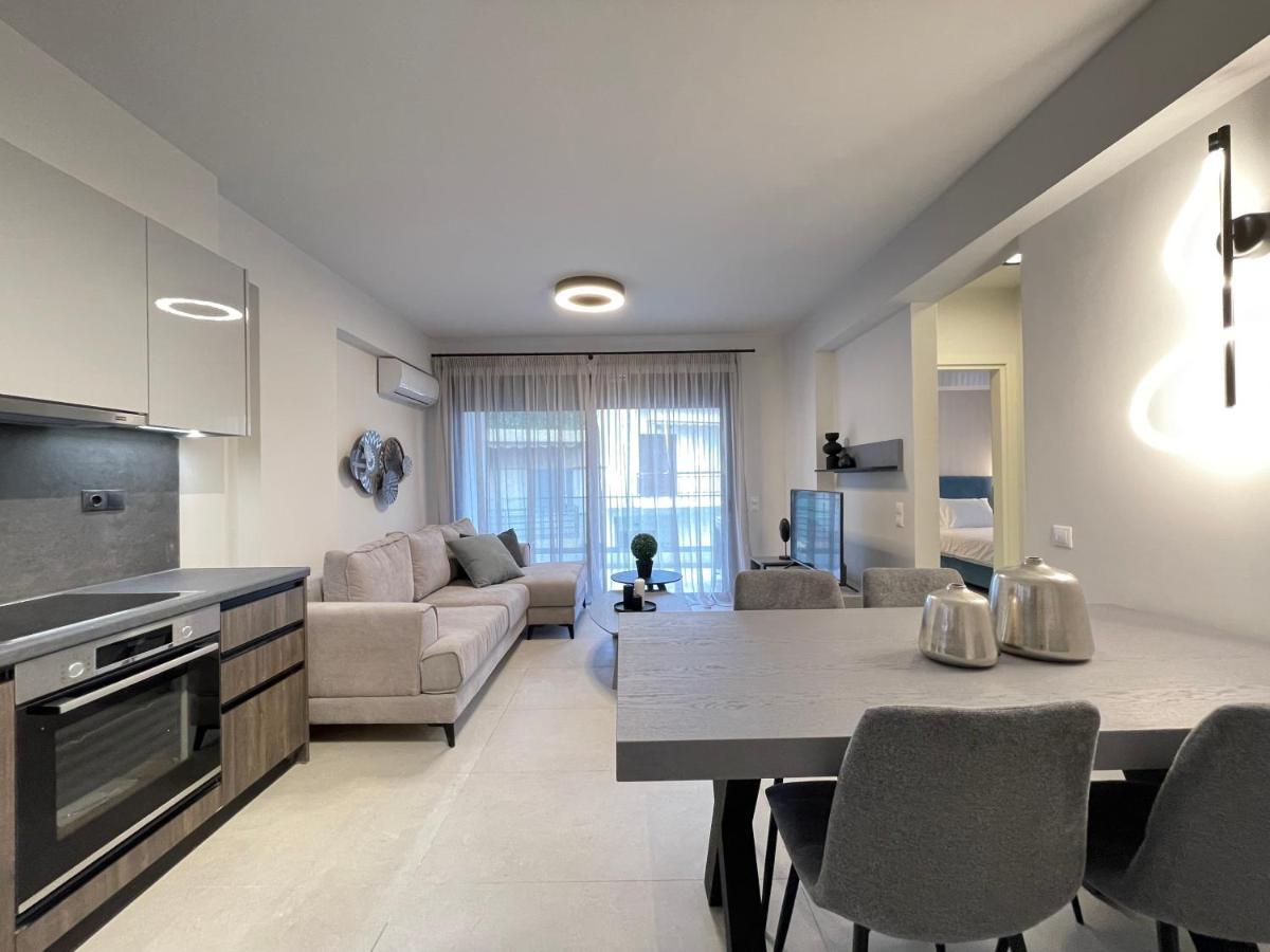 Gleaming Apartments Near Athens Metro Mall エクステリア 写真
