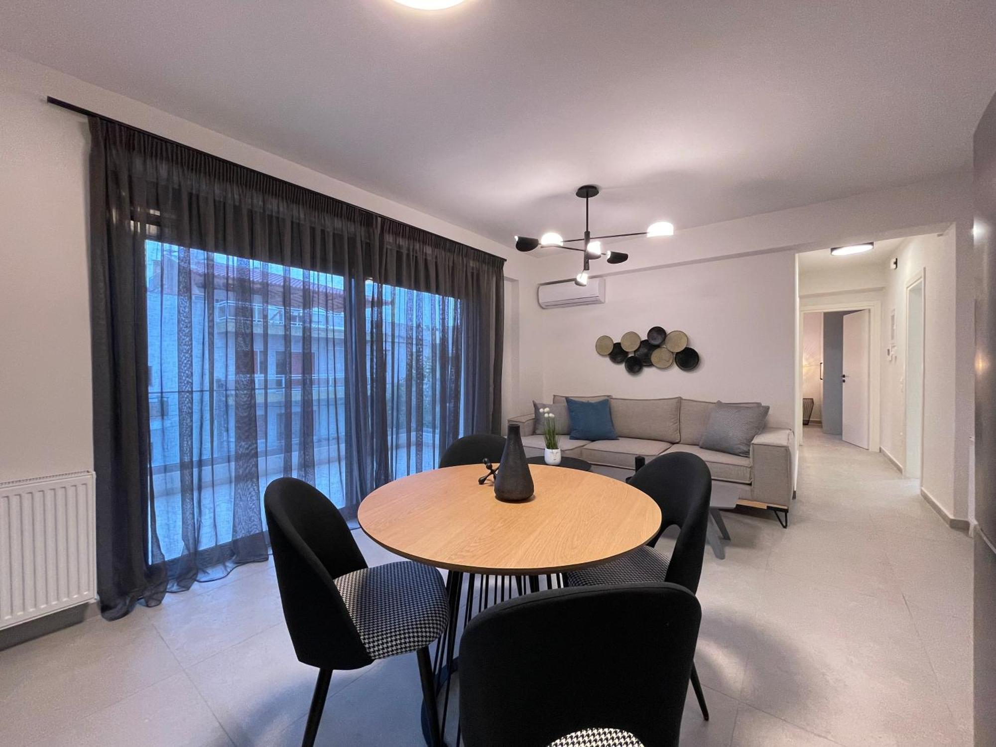 Gleaming Apartments Near Athens Metro Mall エクステリア 写真